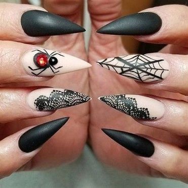 Halloween Nail Design, Nagel Stamping, Cotton Candy Nails, Black Halloween Nails, Holloween Nails, Almond Acrylic, Halloween Acrylic Nails, Cute Halloween Nails, Nails Natural