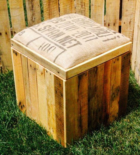 Pallet Ottoman, Crate Ottoman, Diy Storage Ottoman, Storage Cube Ottoman, Pallet Furniture Designs, Wood Ottoman, Pallet Crates, Shipping Pallets, Storage Cube