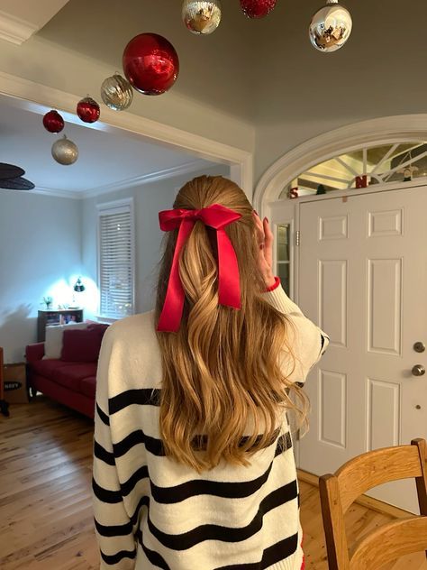 Christmas hairstyle and self care essentials ideas are here!!! Blonde Christmas, Christmas Hair Ideas, Self Care Essentials, Ballet Hair, Christmas Hairstyle, Ballet Hairstyles, Christmas Party Hairstyles, Girly Hairstyles, Dance Props