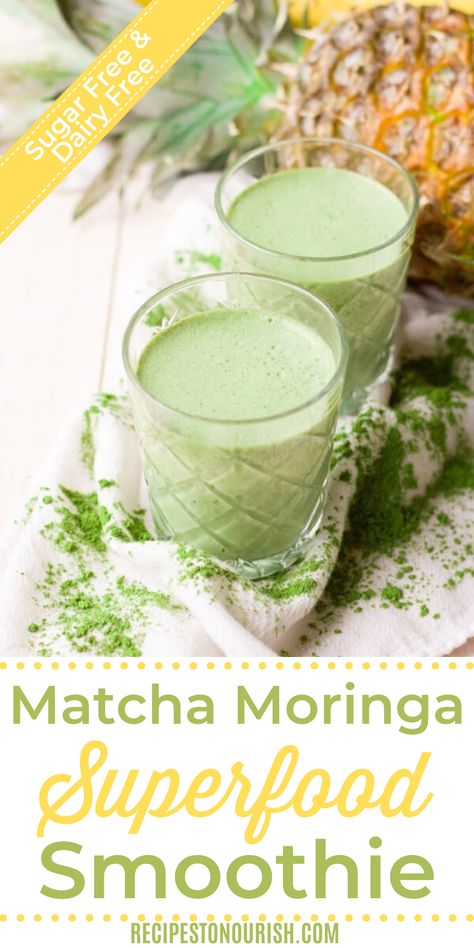 Treat yourself to this Matcha Moringa Superfood Smoothie! It’s packed with antioxidants, vitamins and nourishing ingredients, plus it’s sugar-free, dairy-free and delicious too. Smoothie Superfood, Paleo Smoothie Recipes, Moringa Recipes, Smoothies Healthy, Smoothie King, Protein Smoothies, Matcha Recipe, Superfood Recipes, Superfood Smoothie