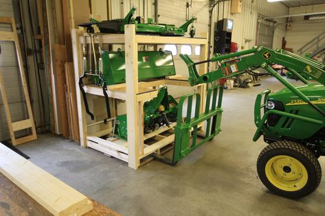 Farm Equipment Storage, Compact Tractor Attachments, Garden Tractor Attachments, Tractor Idea, Small Tractors, Tractor Accessories, Barn Storage, Tractor Implements, Tractor Attachments