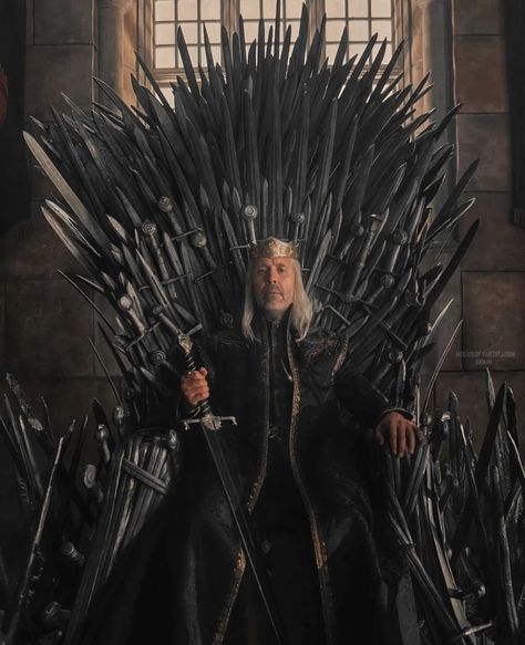 Iphone 4k Wallpaper, Johnny Depp Wallpaper, Viserys Targaryen, Game Of Thrones Prequel, The Iron Throne, A Clash Of Kings, Game Of Thrones Artwork, Got Game Of Thrones, A Dance With Dragons