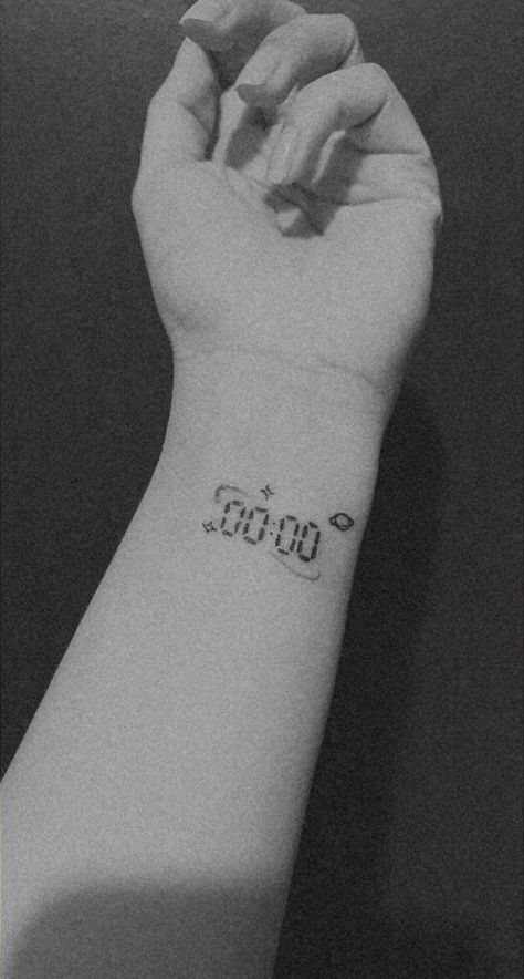 💫 Zero Oclock Bts Tattoo, 00 00 Clock Aesthetic, Small Clock Tattoo, Zero O Clock Tattoo, Bts 00:00 Tattoo, Tattoos Inspired By Songs, 00 00 Tattoo, Kpop Inspired Tattoos, 00:00 Tattoo