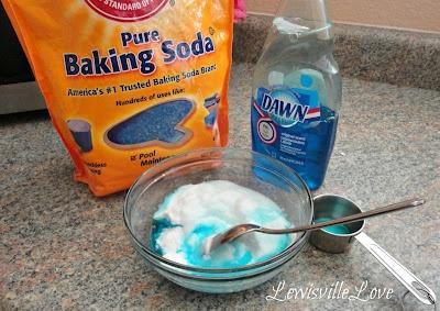 Bathroom Tips, Cleaning Paste, Bathroom Hacks, Cleaner Recipes, Oven Cleaner, Dawn Dish Soap, Bathroom Cleaning Hacks, E Dawn, Diy Cleaners