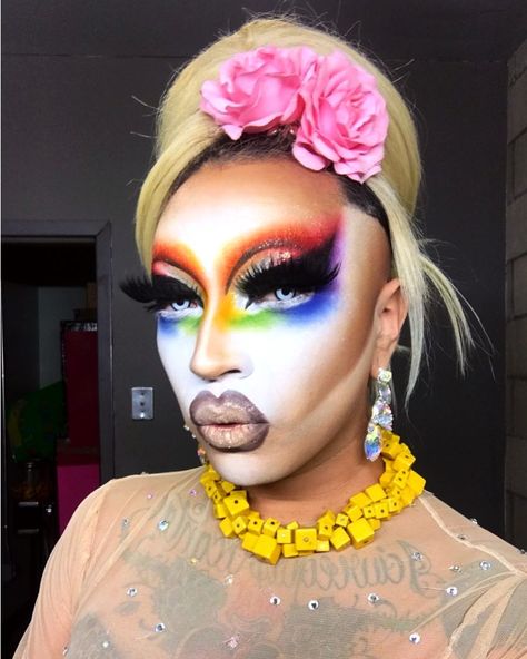 Colorful Inspiration, Drag Queen Makeup, Pride Makeup, Drag Makeup, Rainbow Makeup, Queen Makeup, Colorful Eye Makeup, Club Kids, Makeup Goals