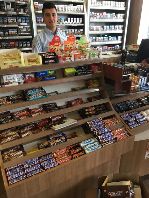 Supermarket Design Interior, Store Shelves Design, Instagram Graphic Design, Dry Fruit Box, Chocolate Stores, Grocery Store Design, Old Fashioned Candy, Supermarket Design, Pharmacy Design