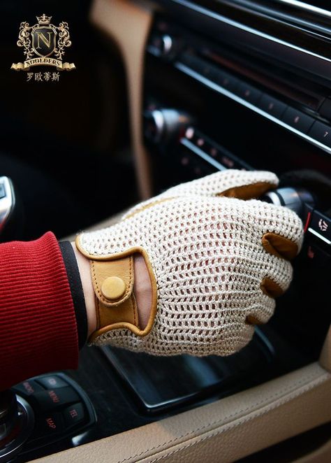 Driving Gloves Men, Gloves Outfit, Stylish Mens Suits, Leather Driving Gloves, Men's Gloves, Gloves Fashion, Vintage Gloves, Mens Fashion Classic, Leather Jacket Style