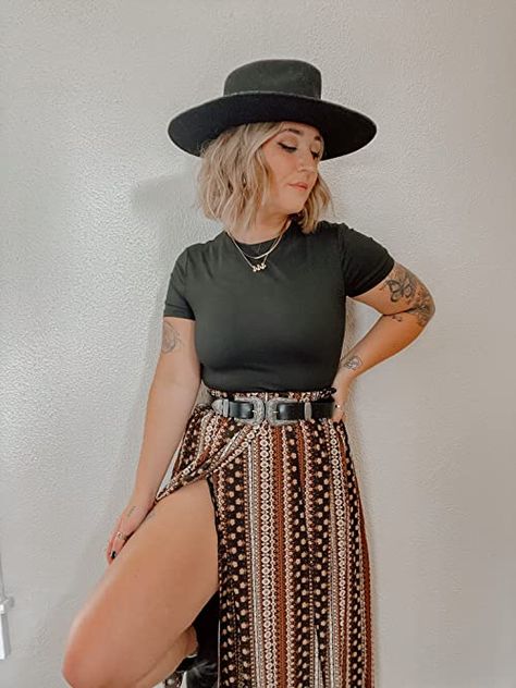 Cute Casual Outfits Spring 2024, Boho Bartender Outfit, Boho Looks Summer, Cute Outfits Spring 2024, Rodeo Outfits Midsize, Country Festival Outfit Midsize, Mid Size Concert Outfit Summer, Edgy Vegas Outfit, Yallternative Aesthetic Outfits Plus Size