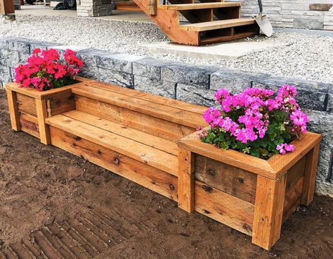 17 Planter Box Plans You Can DIY This Weekend - Bob Vila Pallet Planter Boxes Diy, Diy Raised Planter Boxes, Palette Planter, Raised Planter Boxes Plans, Diy Wood Planter Box, Diy Wooden Planters, Vertical Garden Wall Planter, Diy Wood Planters, Pallet Planter Box