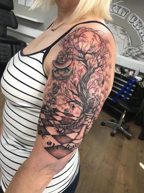 Mad Hatter Tattoo Alice In Wonderland, Alice And Wonderland Tattoos Sleeve, Alice In Wonderland Half Sleeve Tattoo, Dark Alice In Wonderland Tattoo Ideas, Alice In Wonderland Tattoo Sleeve, Mad Hatter Tattoo, Morning Scribbles, Tat Inspiration, Bedroom Organisation