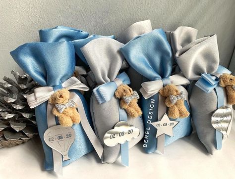 Gray Teddy Bear, Ramadan Arabic, Grey Teddy Bear, Bear Baby Shower Theme, Baby Shower Gift Bags, Teddy Bear Party, Boy Baby Shower Ideas, Baby Shower Deco, White Teddy Bear