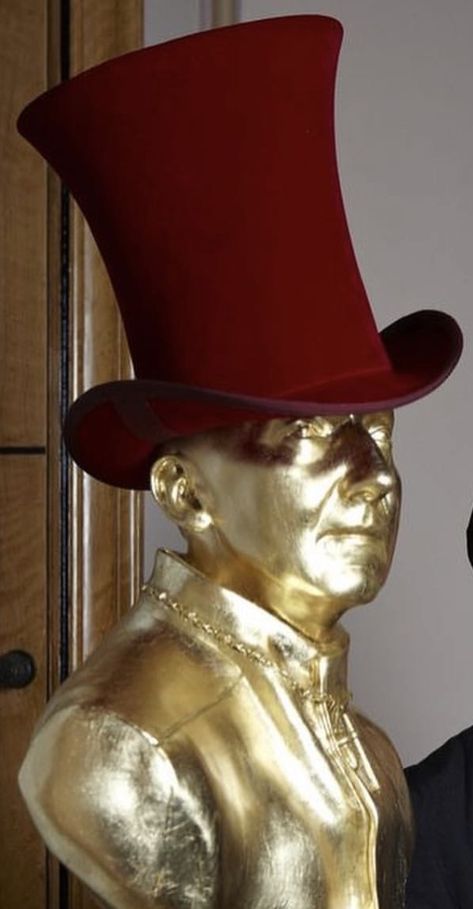 Suoer High Red Top Hat Red Hat Aesthetic, Top Hat Reference, Top Hat Aesthetic, Circus Hat, Red Top Hat, Tall Hat, Hat Aesthetic, Art Study, Top Hats