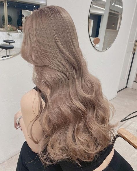 Milk Tea Beige Hair Balayage, Pearl Beige Hair, Cream Brown Hair, Beige Milk Tea Hair, Milk Beige Hair, Milk Tea Hair Color With Highlights, Milk Tea Beige Hair, Milktea Brown Hair Color, Milk Brown Hair