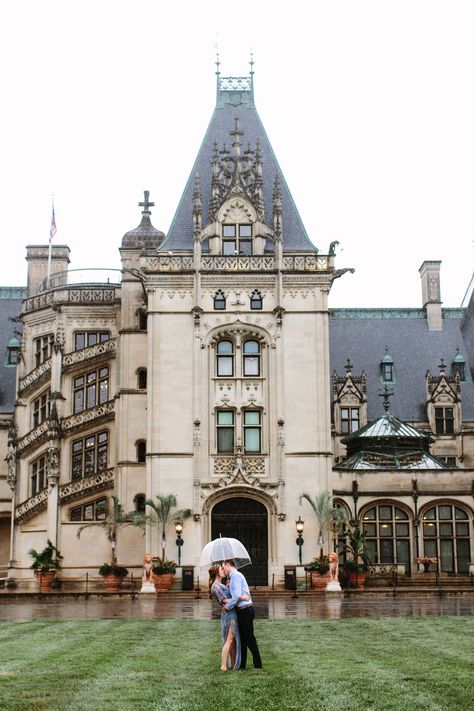 Chateau Engagement Photos, Biltmore Photoshoot, Biltmore Estate Photoshoot, Biltmore Engagement Photos, Biltmore Proposal, Biltmore Estate Engagement Photos, Biltmore Estate Picture Ideas, Engagement Photos Biltmore Estate, Vanderbilt Estate