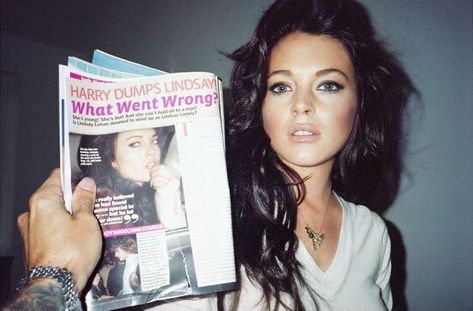 2000s on Twitter: "Lindsay Lohan burning tabloids of herself. an iconic shoot, 2006.… " Late 2000s Nostalgia, Lindsay Lohan 2000s, Late 2000s Aesthetic, 2000s Posters, 2000s Pop Culture, 2000s Pop, 2000s Party, 90s Pop Culture, Baby One More Time