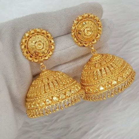 Gold Earrings Designs For Wedding, Gold Jhumka Earrings Bridal, Earrings Gold Design, Jhumki Earrings Gold, Wedding Gold Earrings, Necklace Designs Gold, Jhumkas Gold, Silver Jhumka Earrings, Beautiful Gold Earrings