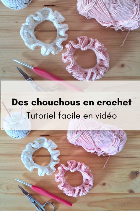 Pochette Portable, Bandeau Au Crochet, Bracelet Crochet, Application Iphone, Le Crochet, Crochet Accessories, Diy Crochet, Diy Bracelets, Diy And Crafts