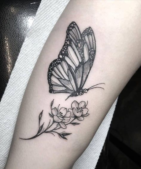 Top 63 Best Monarch Butterfly Tattoo Ideas - [2021 Inspiration Guide] Black And White Butterfly Tattoo, Monarch Tattoo, Butterfly Landing, White Butterfly Tattoo, Realistic Butterfly Tattoo, Butterfly Tattoos Images, Monarch Butterfly Tattoo, Gray Butterfly, Black And White Butterfly