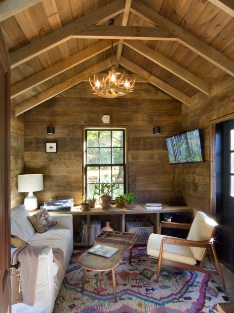 Cottage Shed Interior, Barn Office Ideas, Shed To Office Conversion, Small Cabin Office, She Shed Interior, Barn Office, Guest Quarters, Living Room New York, Office Shed