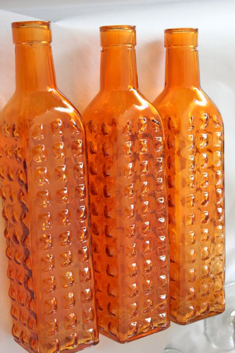 Colorful Glass Bottles, Orange Stuff, Orange Things, Orange Decor, Jaune Orange, Orange You Glad, Wedding Fall, Orange Aesthetic, Orange Fruit