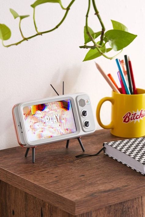 Iphone Dock, Cool Tech Gifts, Tv Set, Stylish Desk, Retro Tv, White Iphone, Decor Guide, Cool Tech, Retro Home Decor