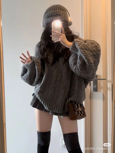 Lazy Style, Sweater Autumn, Grey Knit Sweater, Mode Inspo, 가을 패션, Chunky Knits Sweater, Korean Outfits, Look Chic, Outfits Aesthetic