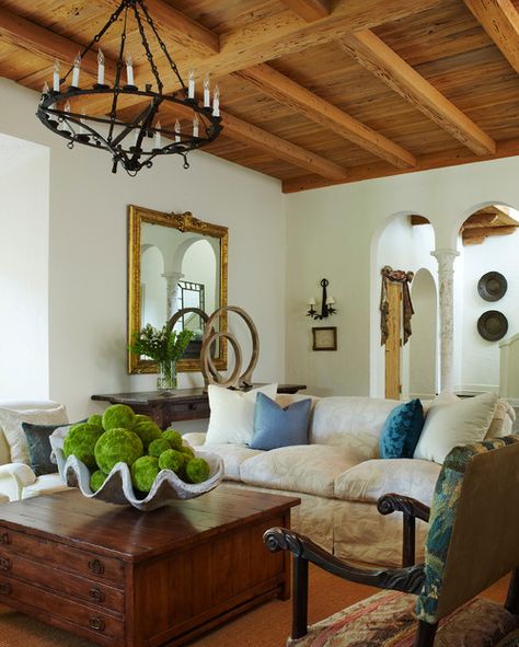 Palm Beach Mediterranean, FL. Katherine Shenaman Interiors, West... Spanish Mediterranean Living Rooms, Mediterranean Basement, Mediterranean Family Room, Mediterranean Living Room, Pottery Barn Living Room, Mediterranean Living, Villa Style, Mediterranean Villa, Interior Decorating Tips