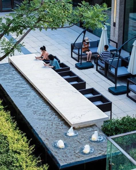 Landscape And Urbanism Architecture, Terrasse Design, Balkon Decor, Urban Landscape Design, Fountain Design, Landscape And Urbanism, Landscape Architecture Design, Water Design, Roof Garden