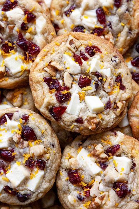 Cranberry White Chocolate Cookies, Chocolate Cranberry Cookies, Cranberry Cookies Recipes, Cranberry Orange Cookies, Cranberry White Chocolate, Cranberry Bliss Bars, White Chocolate Cranberry Cookies, Chocolate Cranberry, White Chocolate Chip Cookies