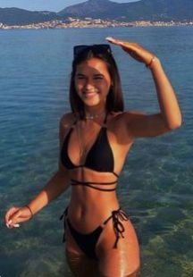 What's the meaning of being a grown up.
Eliza Feder goes through life… #fanfiction # Fanfiction # amreading # books # wattpad Summer Poses, Swimsuits Outfits, Foto Tips, Foto Poses, Cute Bathing Suits, Summer Bikinis, Summer Body, Cute Swimsuits, Beach Poses