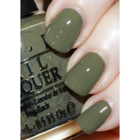 I actually really like this earthy tone nail polish Green Manicure, Stars Nails, Unghie Nail Art, Dark Green Nails, Nagellack Trends, Green Nail Polish, Green Nail, Burgundy Nails, Super Nails