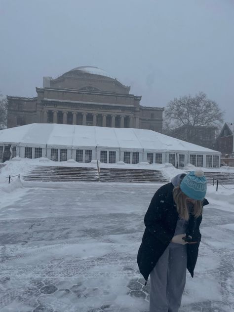 Columbia University Aesthetic, Colombia University, Columbia Uni, New York Snow, Columbia University Library, Ipad Setup, Aesthetic New York, Barnard College, University Aesthetic