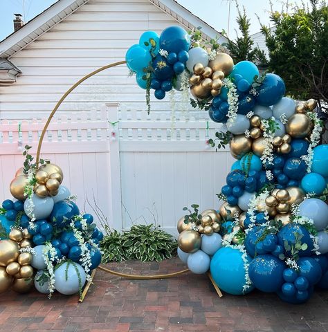 I’m looking for a pretty teal combo-done! Event Planner & Balloon Stylist @eventsbydelivrance Inquire to book your next event with us! Like, comment and follow me for more event decor! Save and use for later! #balloonart#balloons#balloondecor#ballooninspo#partyinspiration#events#eventdesigner#birthdays#weddings#genderreveal#babyshowers#engagementparty#longislandmomsofsuffolkcounty#longislandmomsonassaucounty#suffolkcountymoms#suffolkcountybirthday#na ssaucountyevents#foryoupage#luxurybal... Teal Balloon Arch, Royal Blue Balloons Decoration, Royal Blue Balloon Garland Backdrop, Teal Blue Balloon Garland, Teal And Gold Balloons, Blue Balloon Circle Arch, Teal Balloons, Blue Balloons, Teal And Gold