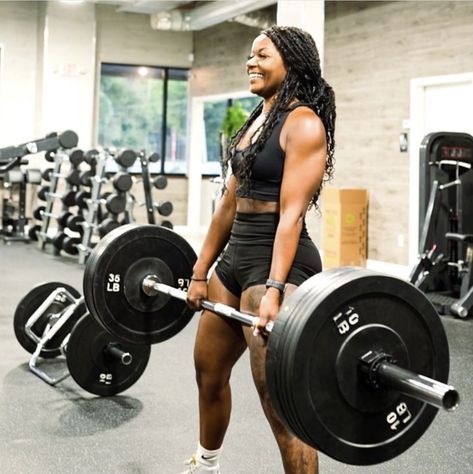 Black Women Gym, Black Women In Gym Aesthetic, Gym Asethic Black Women, Body Gym Goals Black, Healthy Black Woman, Black Women Weight Lifting, Black Gym Girl Aesthetics, Gym Images, Buff Women