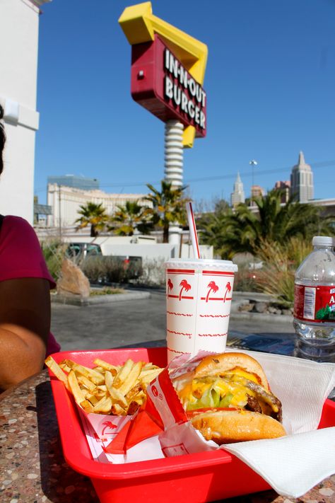 In and Out Burger!  picture taken by Andy Ramirez Inn Out Burger, In In Out Burger, Aesthetic In N Out, Best Restaurants In Los Angeles, In And Out Burger Aesthetic, In N Out Burger Aesthetic, In And Out, Fast Food Usa, Fries Wallpaper