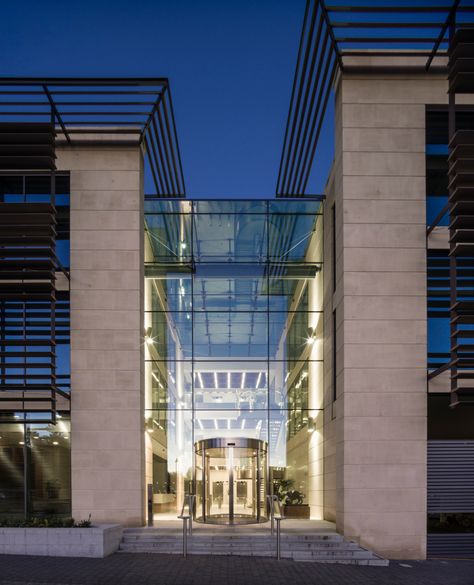 St James’s Place, Cirencester Glass Entrance, Atrium Design, Galleries Architecture, College Architecture, Facade Architecture Design, Building Front, Glass Building, Glass Structure, New Building