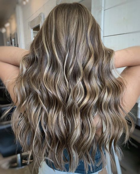 Creamy Beige Highlights On Brown Hair, Beige Highlights On Brown Hair, Dream Hairstyles, Highlights On Brown Hair, Beige Highlights, Fall Blonde Hair, Brown Hair Inspo, Fall Blonde, Blonde Hair Inspiration