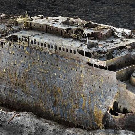 White Stars, Black Sea on Instagram: "This remarkably detailed scan of Titanic’s bow wreckage was released last year amongst others taken during a mapping expedition by UK deep sea firm Magellan in 2022. Although traditional photography is not an easy option when covering large areas in the pitch blackness of the liner’s wreck site, recently developed scanning technologies using ROVs have radically changed how researchers, scientists and historians are now able to view shipwrecks and their surrounding environs. It is truly breathtaking to see so familiar a vessel in such clear and honest detail, and much is expected to be gleaned from the careful study of these images in the months and years to come.

Of note, in comparison to the appearance of the wreck upon its discovery in 1985, much ha Titanic Wreck, Traditional Photography, Ship Wreck, Titanic Ship, Rms Titanic, The Pitch, White Stars, Shipwreck, Black Sea