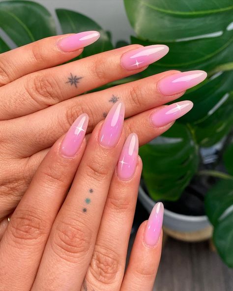 Pink Aura Nails, White Almond Nails, Aura Nails, Star Nail Art, Romantic Nails, Airbrush Nails, Cute Spring Nails, Love Day, Blush Nails