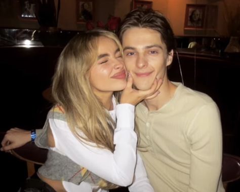 Corey Fogelmanis, Ordinary Girls, Girl Meets World, Girl Crushes, Best Actress, Sabrina Carpenter, Aesthetic Photo, Couple Pictures, Singer Songwriter