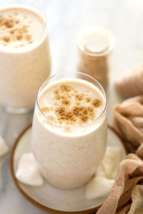 Fasting Smoothies, Chai Protein Shake, Healthy Protein Shake Recipes, Pumpkin Protein Shake, Isagenix Shakes, Coconut Meat, Healthy Protein Shakes, Chai Spices, Chocolate Protein Shakes