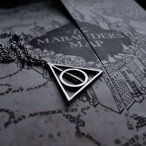 Harry Potter Love Quotes, Deadly Hallows, Deathly Hallows Necklace, Elder Wand, Marauders Map, Harry Potter Gif, Hogwarts Aesthetic, Slytherin Aesthetic, Harry Potter Diy