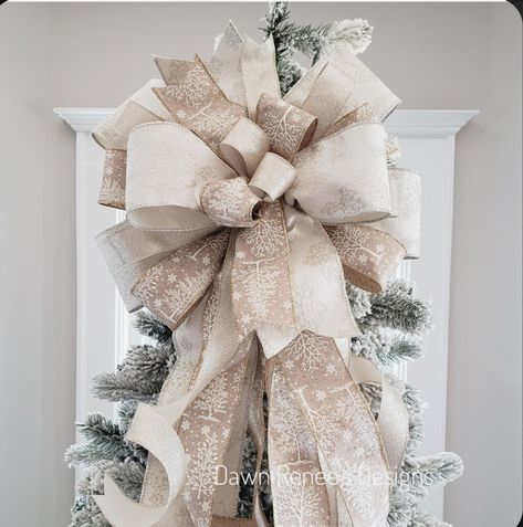 Large Bow Christmas Tree Topper, Tree Topper Bows Christmas, Big Bow Tree Topper, Big Bow Christmas Tree Topper, Christmas Bow Tree Toppers Diy, Christmas Tree Ribbon Bows, Gold Cream Christmas Tree, Christmas Bows For Tree, White Christmas Tree Topper