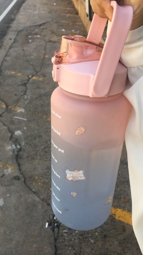 Pink Water Bottle Aesthetic, First Apartment Essentials, Eating Food Funny, Trendy Water Bottles, Basic Photo Editing, Airport Fits, Snap Streak Ideas Easy, Friend Birthday Quotes, Food Funny