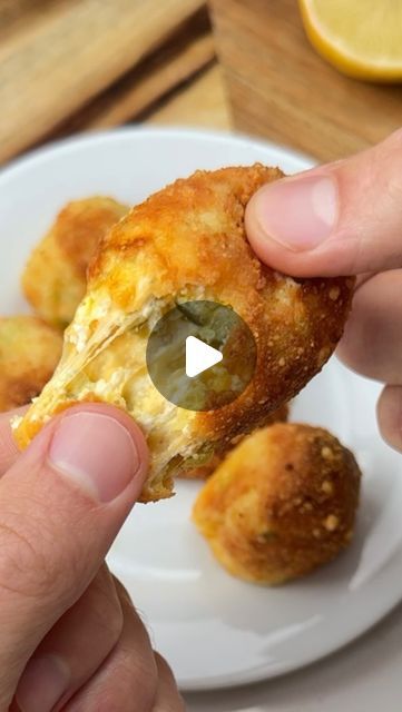 iRick Wiggins on Instagram: "Say “YUM” if you would eat these Fried Pickle Balls 🔥😋🙌  How to make them:   Chop up 1/2 cup pickle chips & squeeze out ALL moisture. Mix with 2 oz cream cheese & 1/3 cup cheddar.   Shape into balls, coat in egg wash and grated Parmesan. Air fry @ 400F for 8 mins and enjoy!" Cream Cheese Ball, Salsa Guacamole, Organic Cooking, Pickle Chips, Diy Cooking, Fried Pickles, Free Keto Recipes, Parmigiano Reggiano, Easy Cheesy