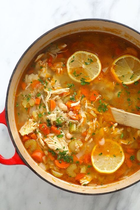 Soup Recipes Healthy Chicken, Soup With Quinoa, Quinoa Soup Recipes, Chicken Quinoa Soup, Chicken And Quinoa, Best Chicken Noodle Soup, Healthy Chicken Soup, Fit Foodie Finds, Quinoa Soup