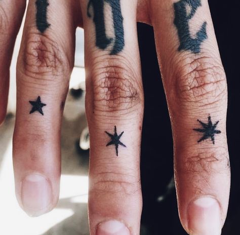 Long Star Tattoo, Stick And Poke Tattoo Words, Nuckle Tats, Finger Star Tattoo, Stick And Poke Hand Tattoos, Star Finger Tattoo, Nostalgic Tattoos, Queer Tattoos, Inside Tattoo