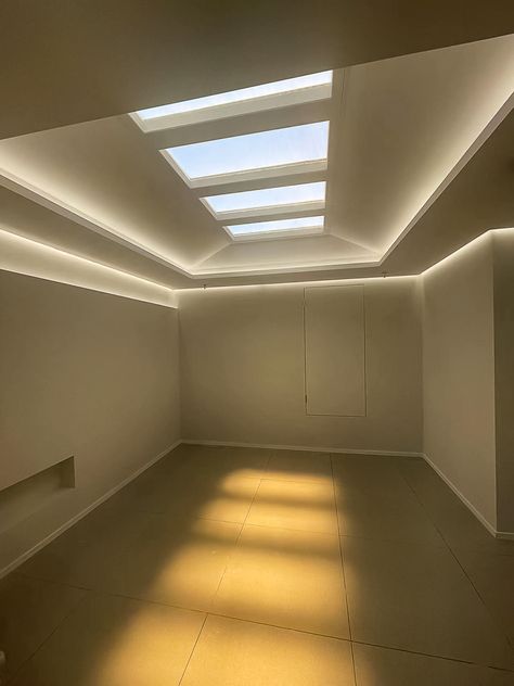 Lights That Mimic Sunlight, Daylight Lighting, Diffused Lighting, False Window, Artificial Sunlight, Fake Window, Window Architecture, Dark House, Archi Design