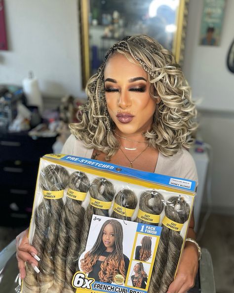 The gorgeous @tifenichanel, French Curl Bob 🔥🥰 @zuryhollywood this color is everything #honeyblondehair, The hair texture is so soft and full of body 😍 10 out of 10 🙌🏾👏🏾🫰🏾🔥 . . . #frenchcurls #frenchcurlsbraids #braidsgang #knotlessbraids #protectivestyles #explorepage #bobbraids #frenchcurls #jaxbraider #duvalbraids #904braids #duvalbraiders #shortbraids #braidinglife Body Wave Braids, Wave Braids, French Curls Braids, Curl Bob, Curls Braids, French Curls, Curled Bob, 4 Braids, Short Box Braids Hairstyles