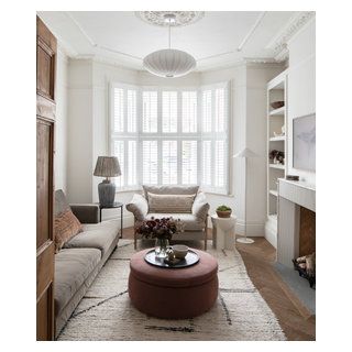 Clapham Townhouse - Victorian - Living Room - London - by Lu Fitoussi-Findlay | Houzz UK Scandi Victorian Living Room, Victorian Open Plan Living Room, Edwardian Living Room Ideas, Townhouse Victorian, Edwardian Living Room, London Living Room, Small Space Nursery, Victorian Terrace House, Victorian Living Room